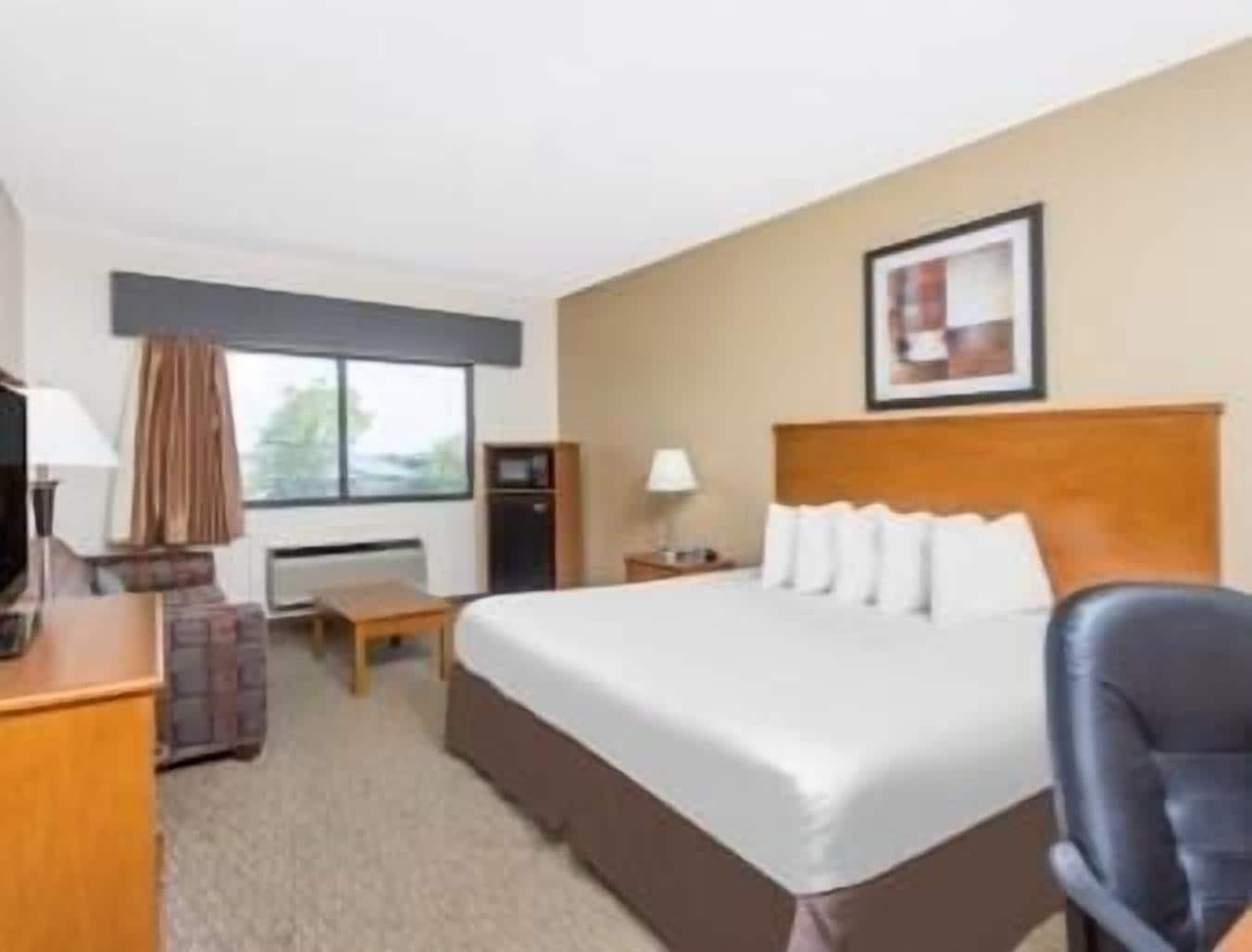 Days Inn By Wyndham Phenix City Near Fort Moore Bagian luar foto